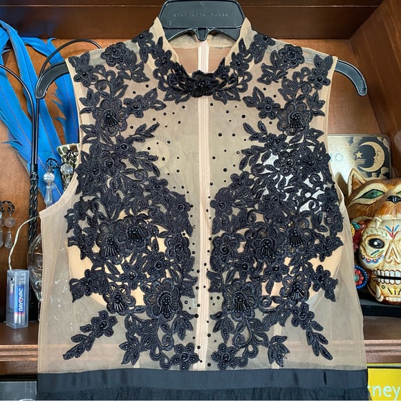 Forever Unique high neck midi tulle dress with appliqué detail in black - Picture 7 of 7